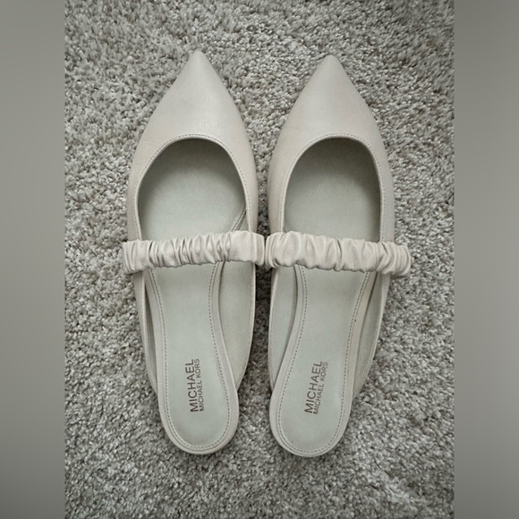 Michael Kors Raleigh mule white/cream 7.5 worn once excellent condition no box - Picture 1 of 11